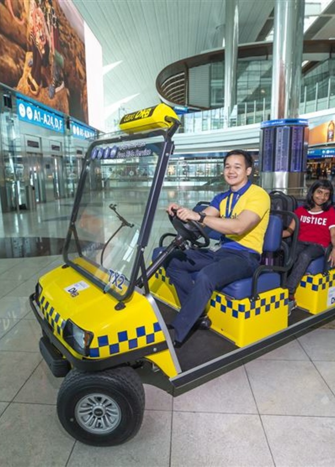 مطار دبي الدولي يطلق خدمة تاكسي DXB المجانية في المبنى 3