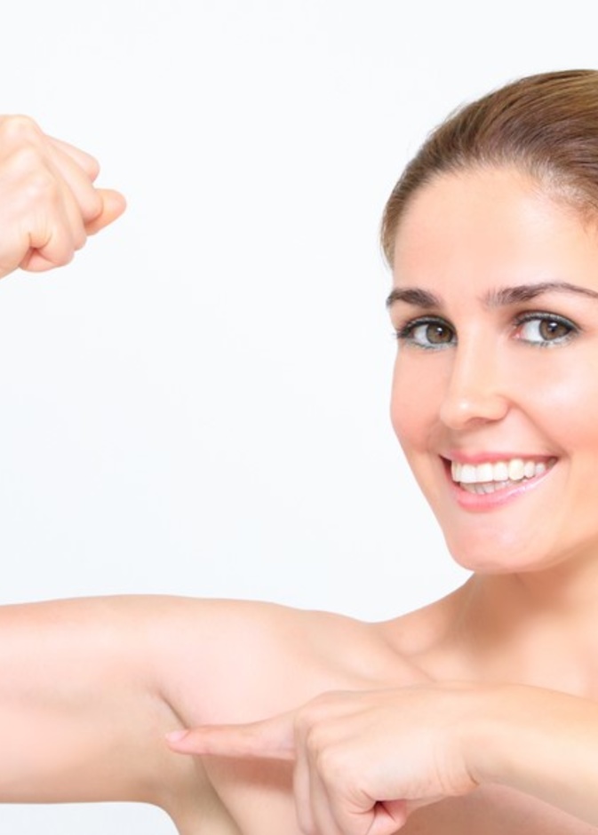 انعمي بذراعين نحيفتين