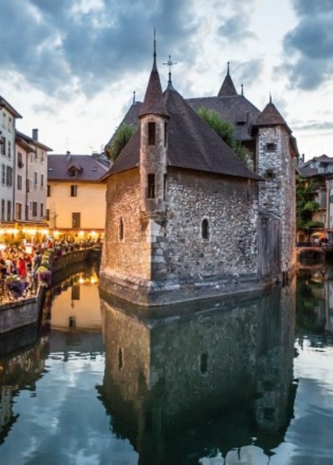 آرل الغنية تاريخيا