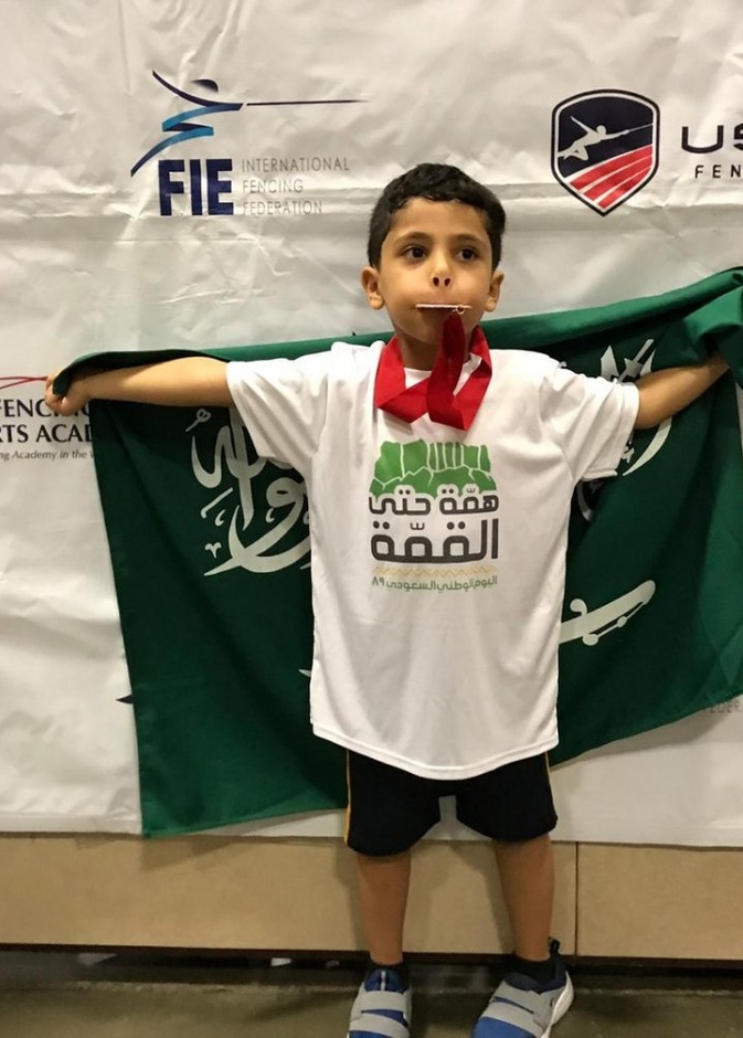 Fairfax challenge سيف العنزي أثناء المشاركة في البطولة الدولية للمبارزة