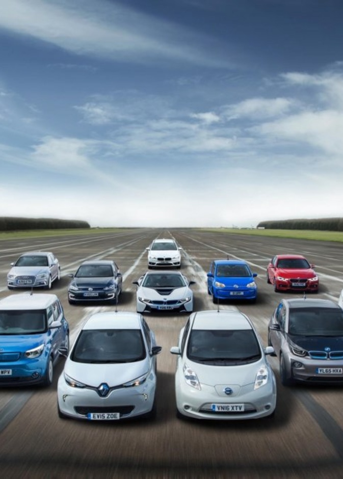 تعرفوا على الفرق بين السيارات الكهربائية والسيارات الهايبرد