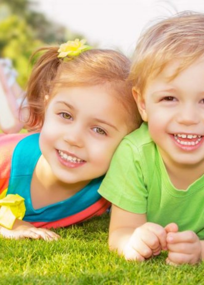 الأطفال الذين يتناولون الأطعمة الصحية هم أطفال سعداء