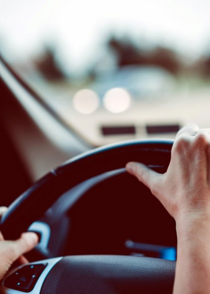 تفرض القيادة اليومية للمرأة السائقة احتمالية تعرض إلى الاسمرار جراء التعرض المستمر لأشعة الشمس