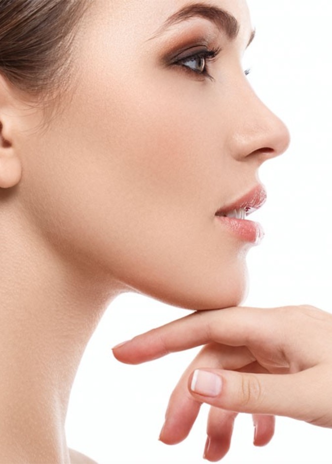 عملية تجميل الأنف بتقنية الموجات الصوتية تساعد على إزالة العظام دون تلف الأنسجة اللينة المحيطة أو الأغشية المخاطية