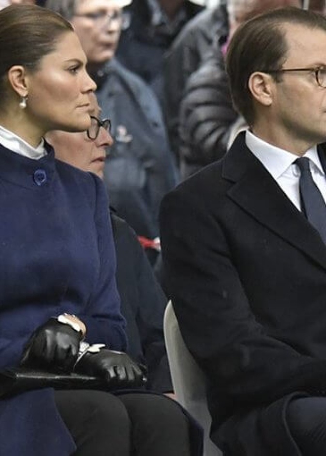 الأميرة فيكتوريا والأمير دانيال يشاركان في إحياء ذكرى غرق العبارة MS Estonia