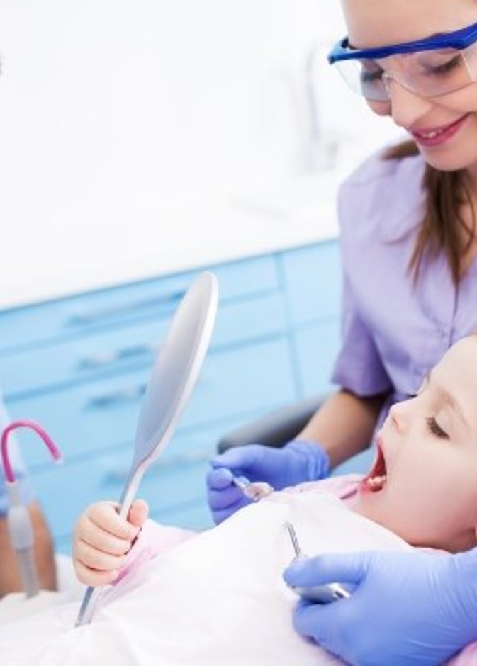 أهمية تقويم الأسنان لدى الأطفال والمراهقين