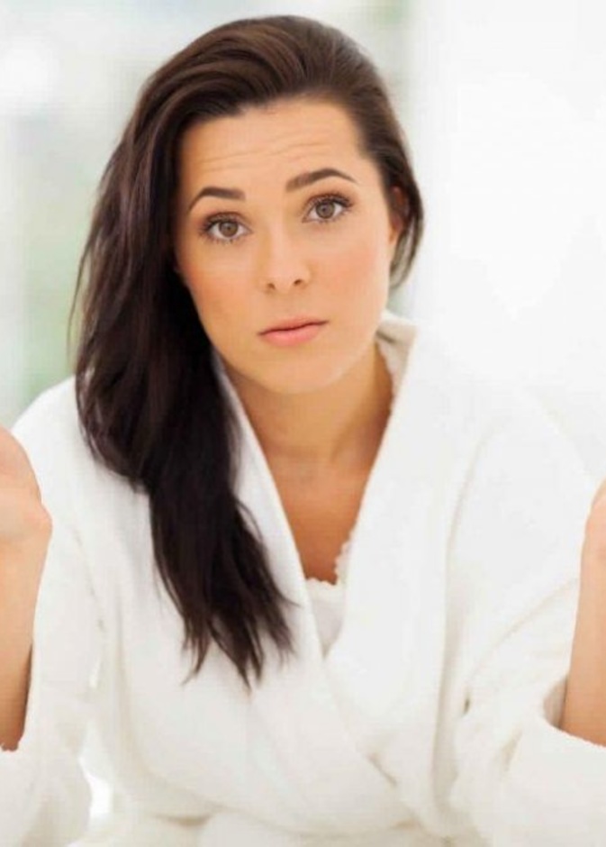 ما هي إفرازات بداية الحمل وكيف يكون شكلها؟