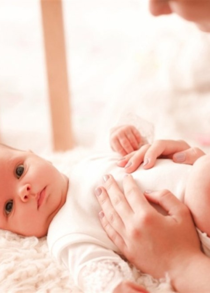 كيفية علاج الامساك عند الرضع بطريقة طبيعية