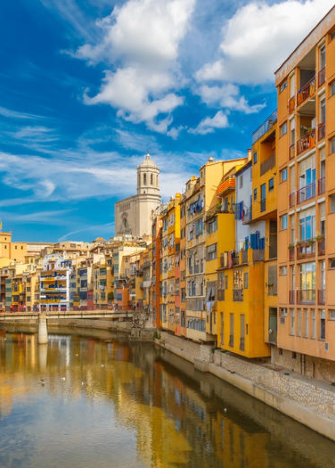 أسوار جيرونا التي صدت الكثير من الغزاة