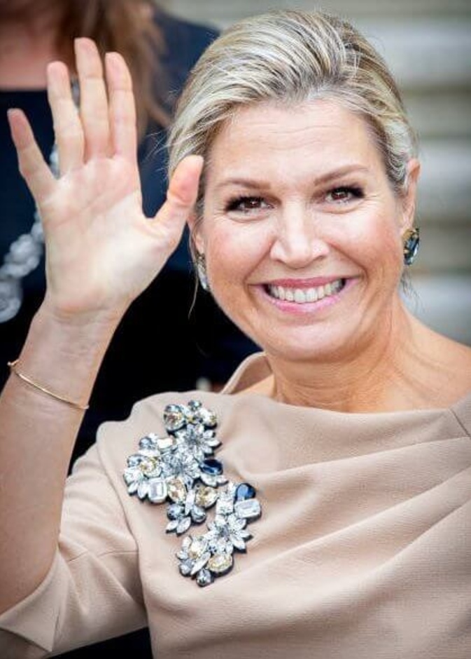 الملكة ماكسيما في مؤتمر للصحة النفسية