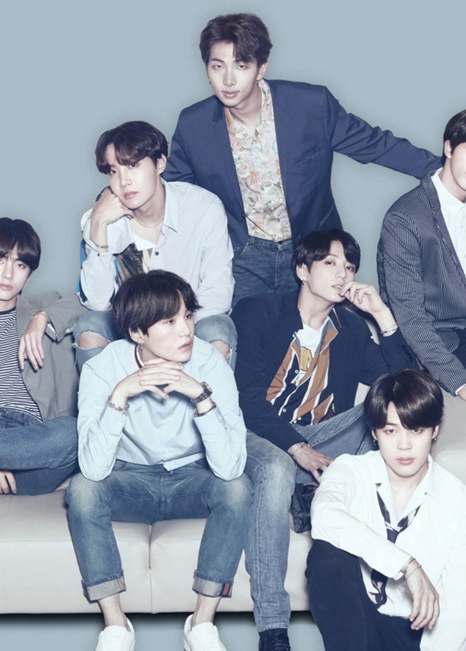 استقبال حاشد ل فرقة BTS الشهيرة