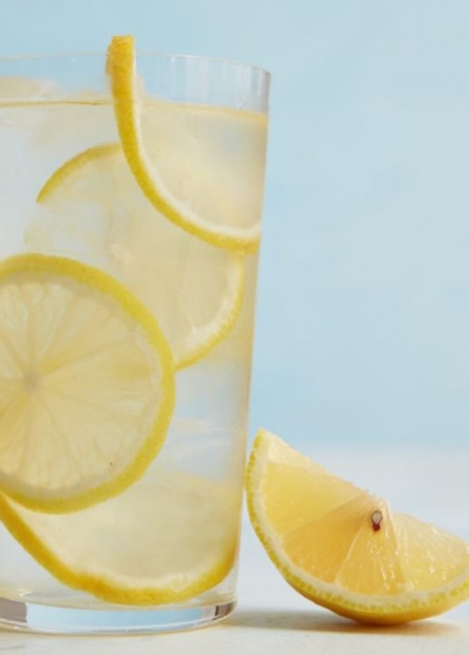 رجيم الماء والليمون لخسارة 16 كيلو جرام في الشهر