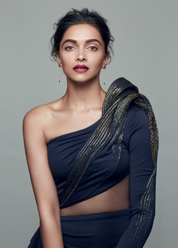 ديبيكا بادوكون تكشف عن أحدث أعمالها الفنية