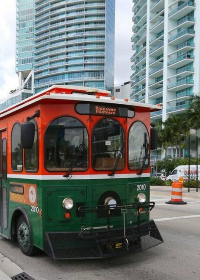 Miami Trolley وسيلة ممتعة للتنقل المجاني لكنه يخدم في أماكن محدودة