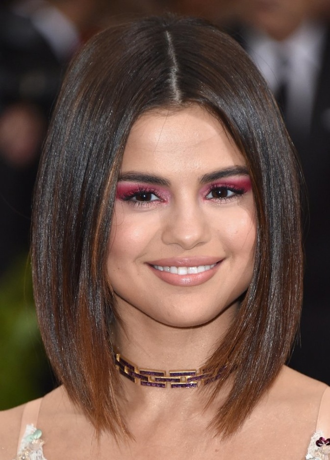 أفكار مكياج وردي لهذا الشهر