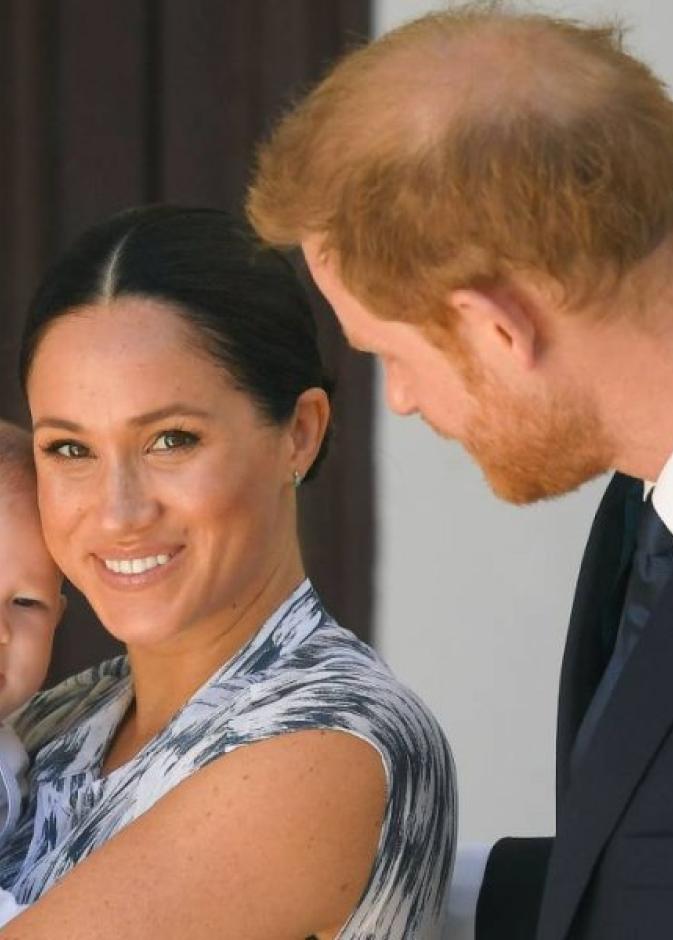 الأمير أرشي ذو شعر أحمر