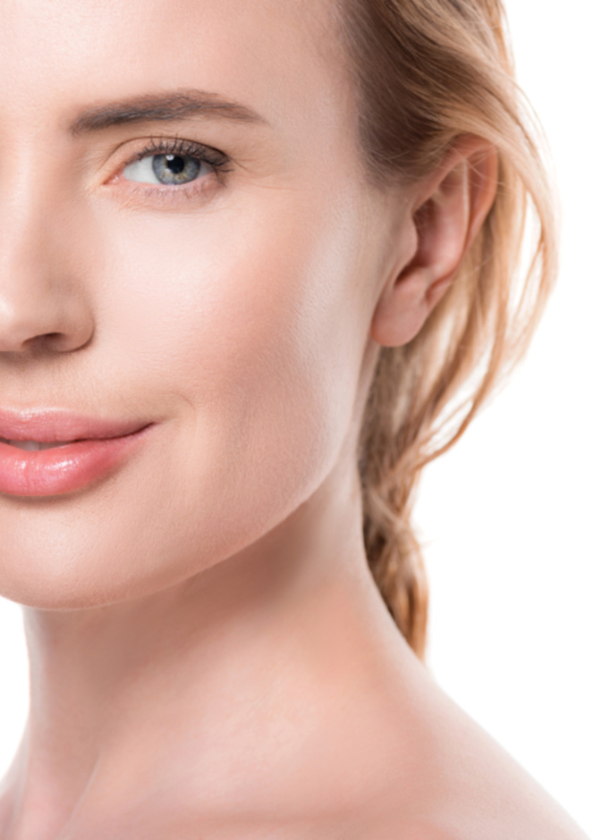 طريقة تطبيق كريم الأساس على البشرة الناضجة