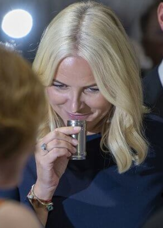 الأميرة ميت ماريت تفتتح معرض فرانكفورت للكتاب