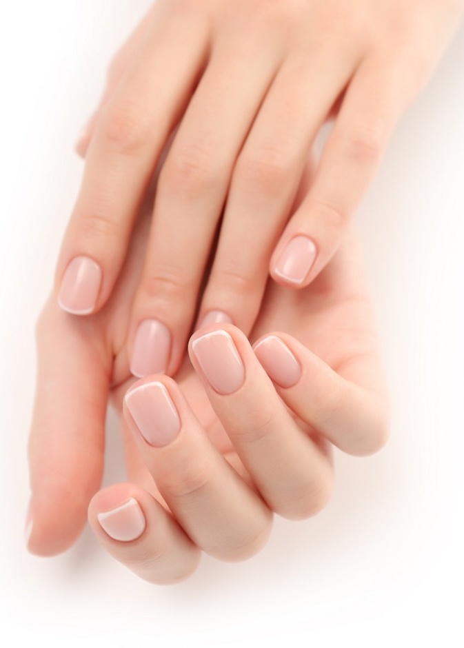 ارتبطت مشكلة الاظافر ببعض العادات العصبية فتخلي عنها قدر المستطاع