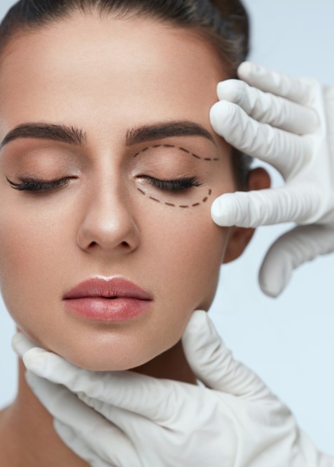 عملية شد الجفون تساعدك على التخلص من عيوب جفن العيون والحصول على عيون رائعة