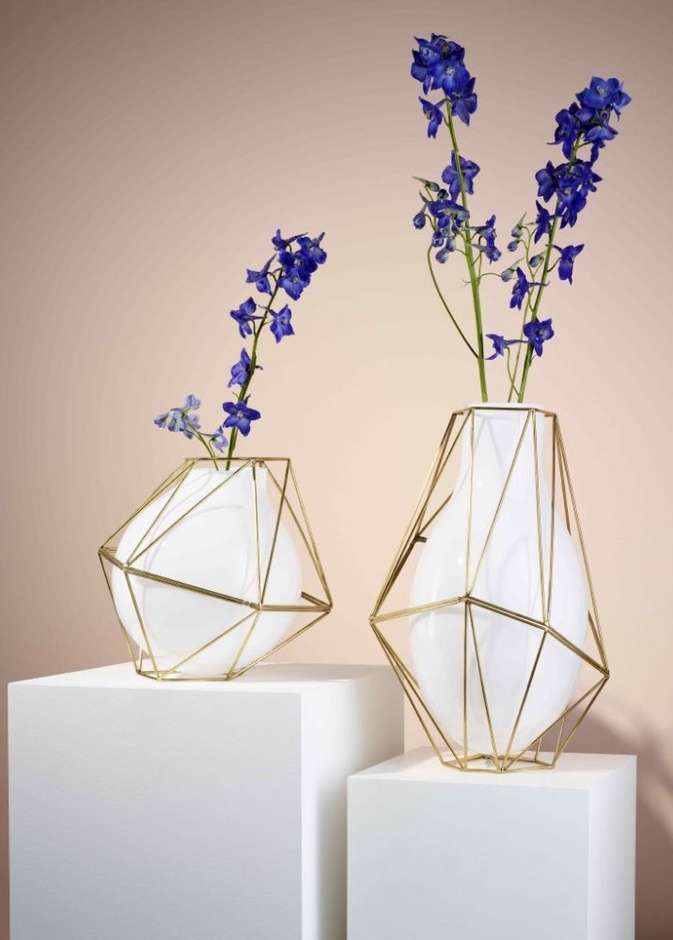 أتيلييه سواروفسكي تطلق أحدث تشكيلاتها من الديكورات المنزلية في معرض داون تاون ديزاين