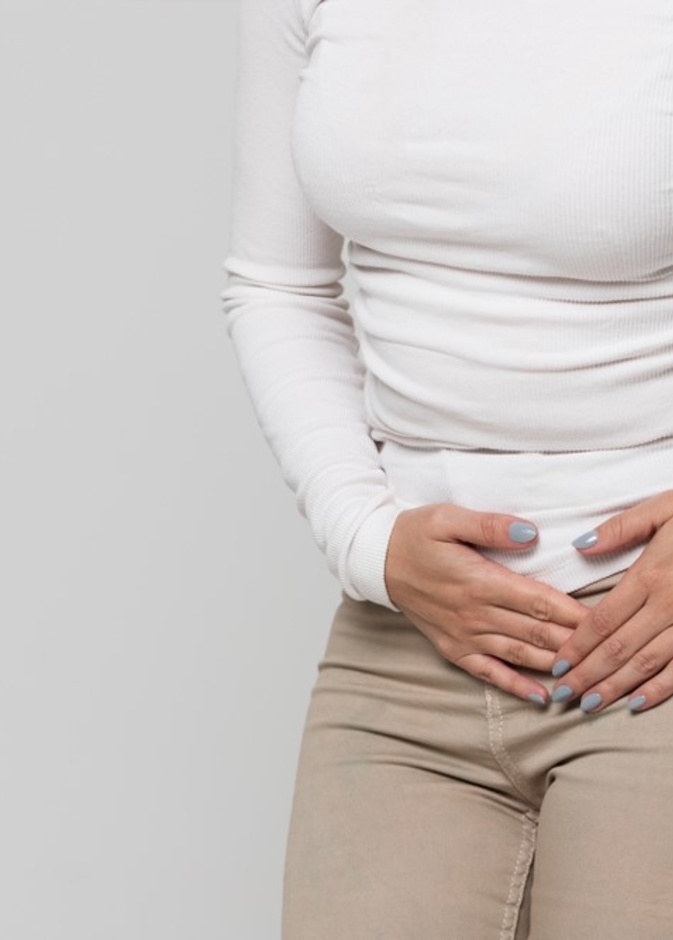 الجراحة هي العلاج الأساسي للفتق الإربي، فهي عملية شائعة جداً