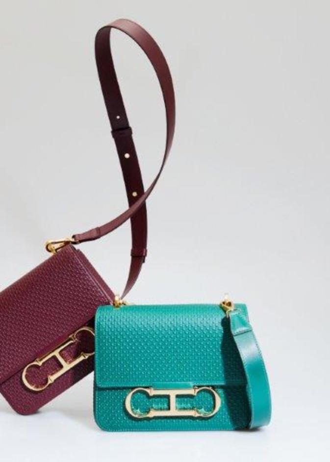CH victoria insignia card holder