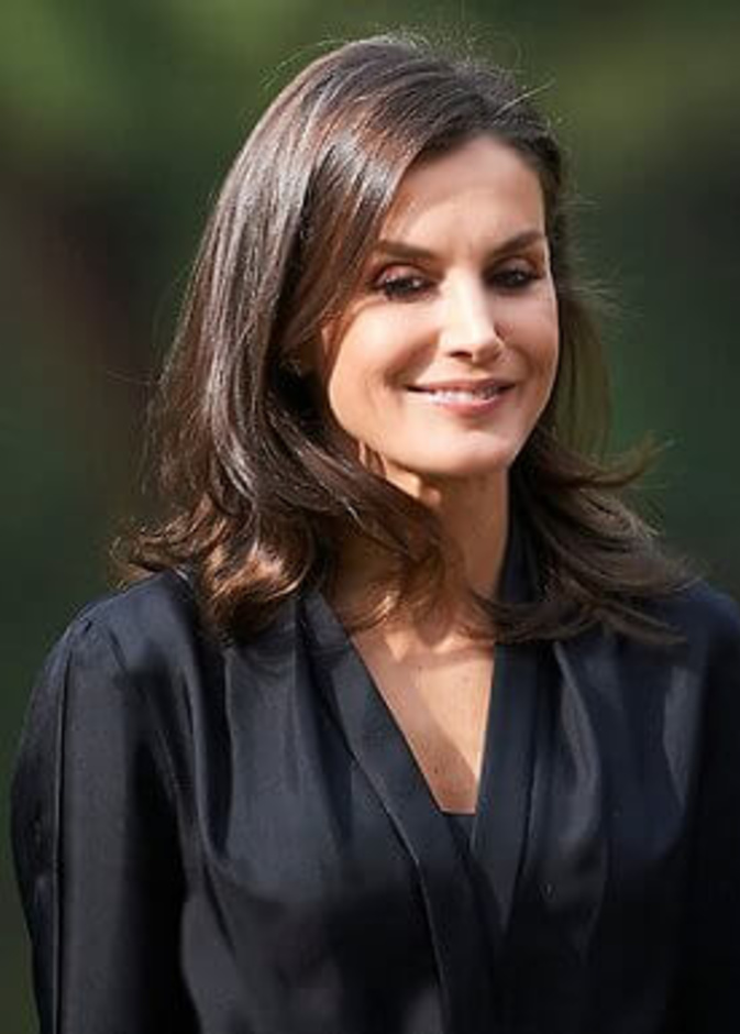 الملكة ليتيزيا تقدم جائزة الصداقة العالمية