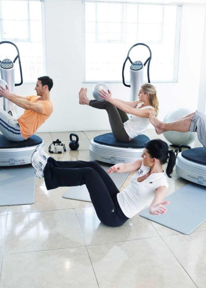 تمرين السكوات فعال مع المقبلين على الزواج