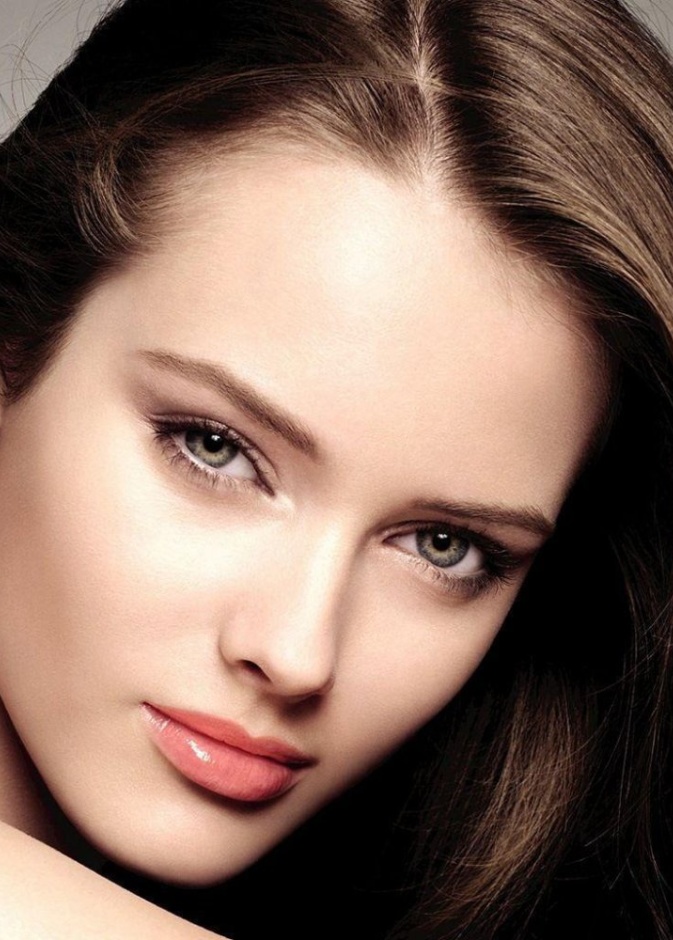 تعرفي على خلطات طبيعية لتبييض الوجه بسرعه في اسبوع