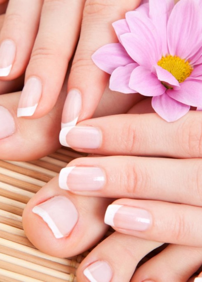 استخدمي الملح الإنكليزي لإزالة السموم ورائحة القدمين