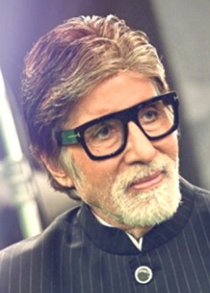 تهنئة مؤثرة من أبهيشيك باتشان