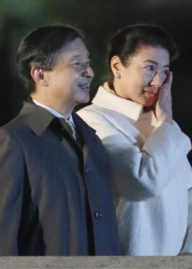 إمبراطور وإمبراطورة اليابان في المهرجان الوطني في طوكيو