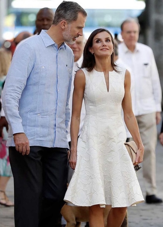 الملكة ليتيزيا برفقة زوجها ملك اسبانيا فيليب السادس في هافانا