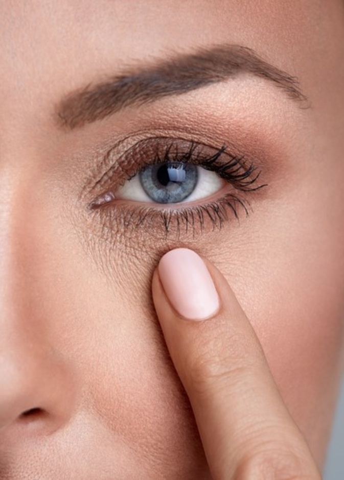 كيفية ازالة التجاعيد حول العين نهائيا بالليزر