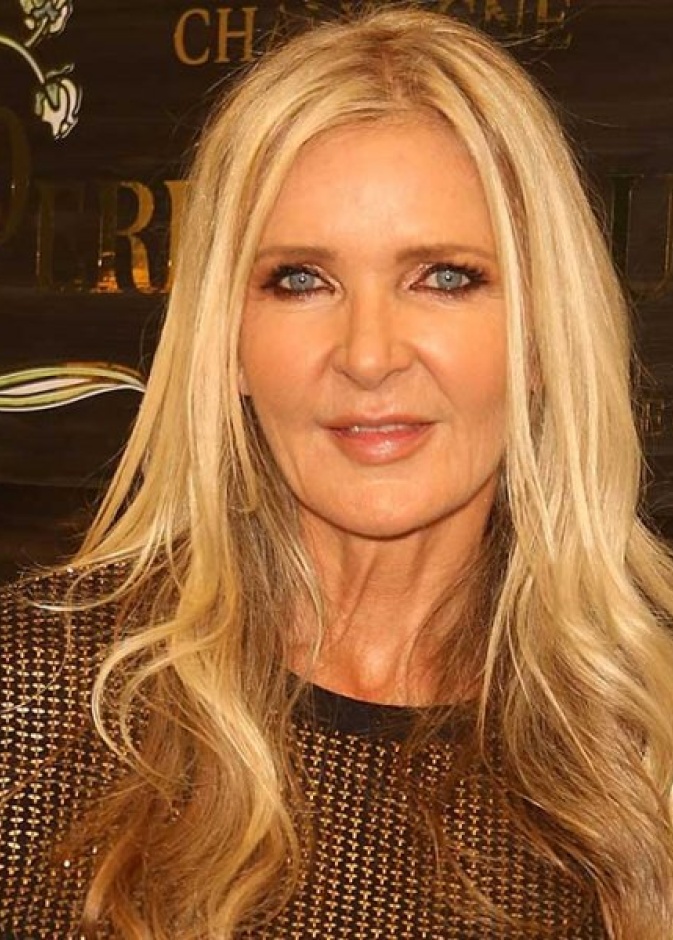 تهديد المصممة أماندا واكيلي قبل سرقتها