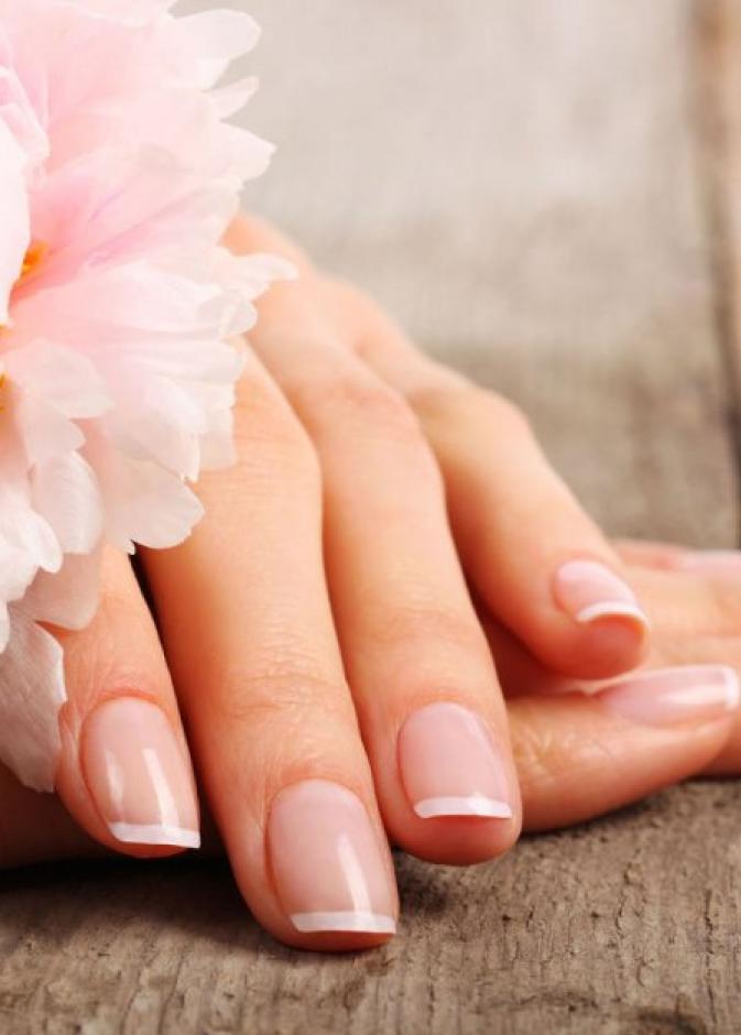 كيفية العناية باليدين والاظافر بطريقة طبيعية