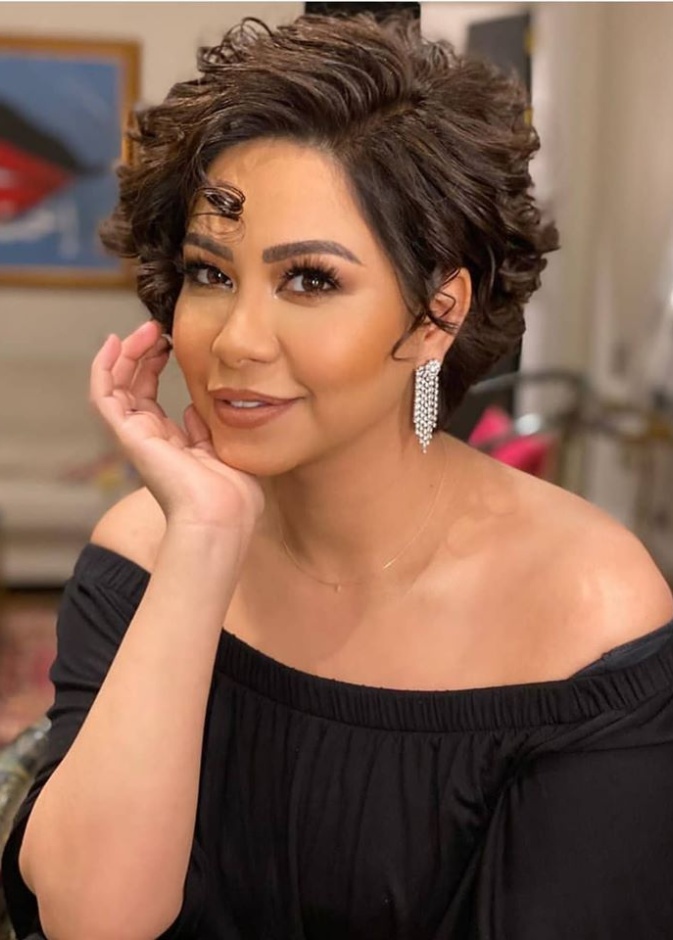 شيرين عبدالوهاب تبهر الجمهور بـ نيو لوك عصري