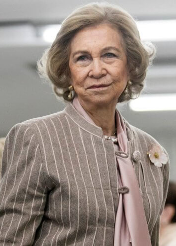 الملكة صوفيا ترأس الاتحاد الإسباني لأسر المصابين بالزهايمر