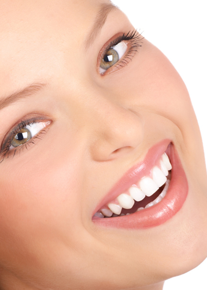 إبتعدي عن الطرق المعروفة لإزالة شعر الشفايف واتبعي الطرق الطبيعية