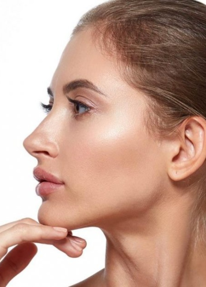 تعرفي على عملية تحديد الذقن لتحسين شكل الذقن وتحديده ليصبح أكثر دقة وجمالاً