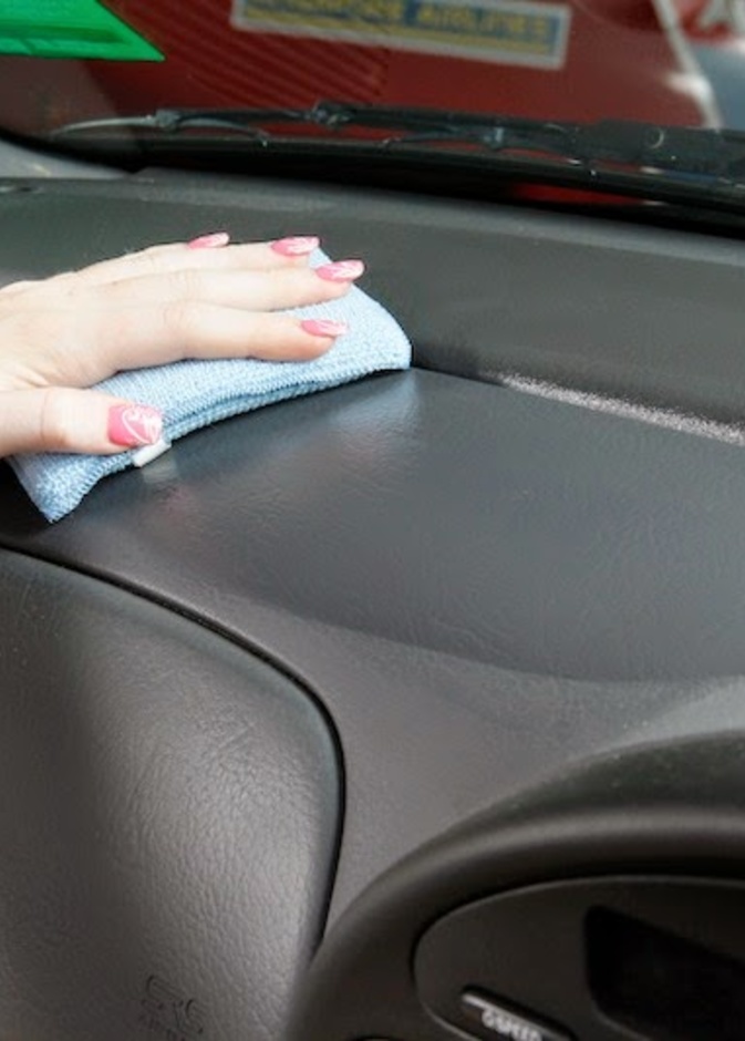 التخلص من الروائح الكريهة في السيارة