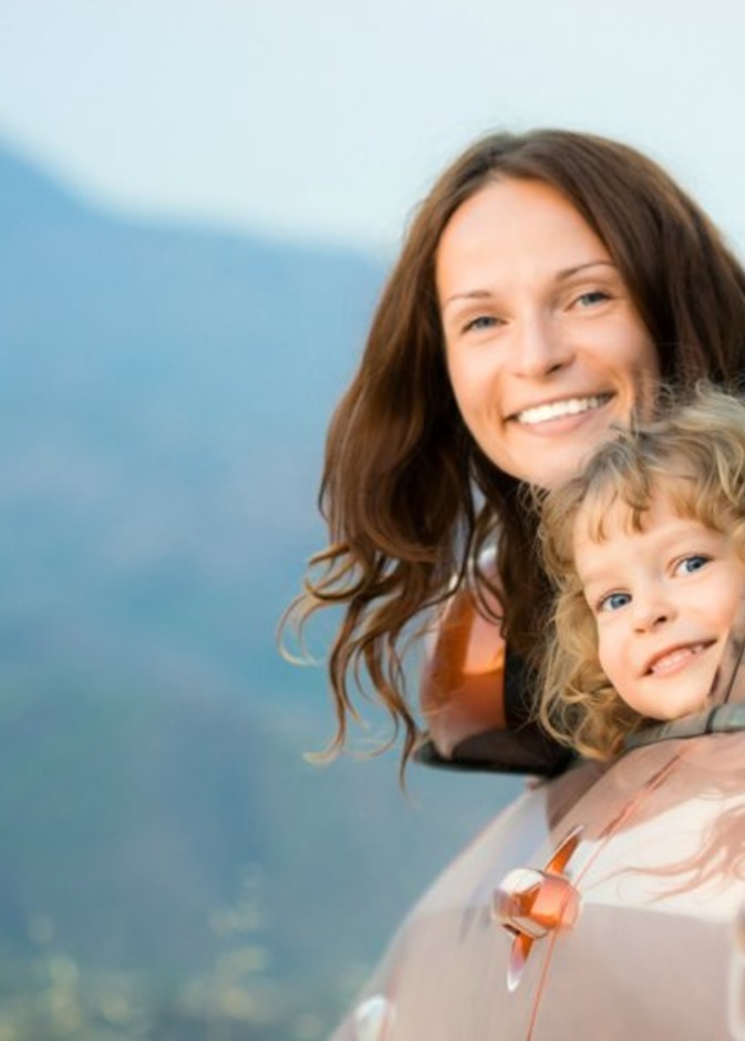 اصطحاب المأكولات الخفيفة والخضروات الصحية يساعد في عدم الشعور بالنعاس أثناء الرحل الطويلة