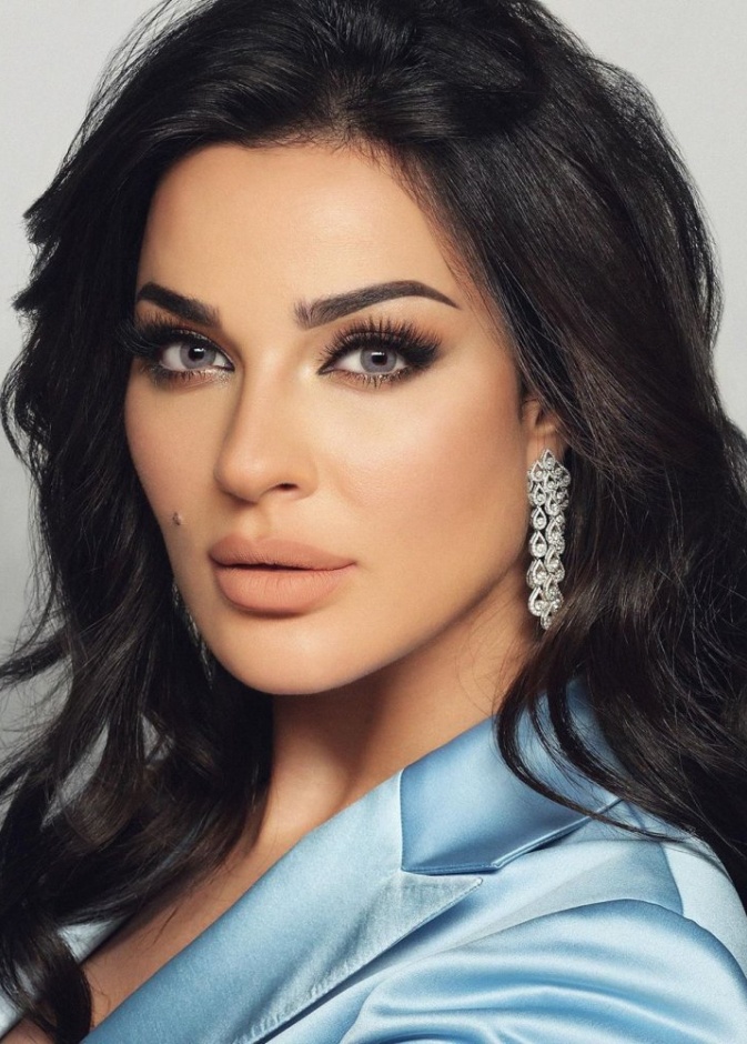 نادين نجيم في اطلالة سابقة لها
