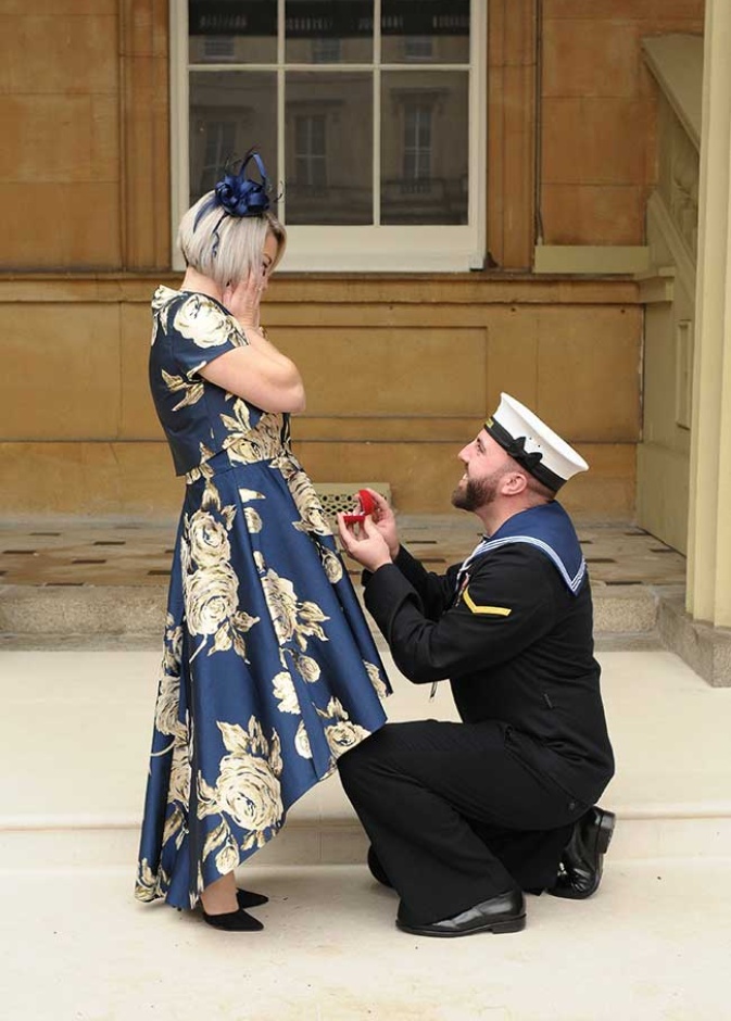 ماثيو جاليمور وخطيبته