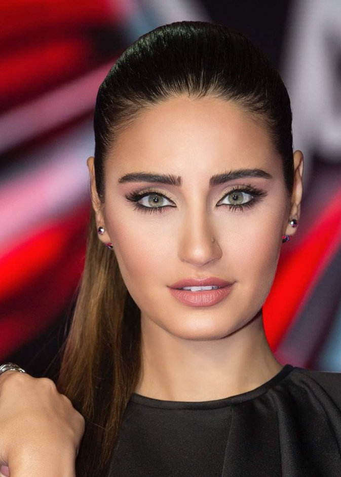 رسمات مكياج مستوحاه من ايميه صياح في مرحلة الحمل