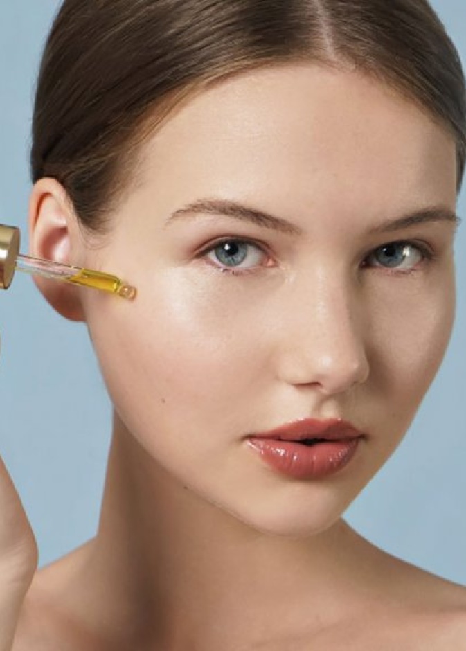 5 فوائد هامة لسيروم الوجه