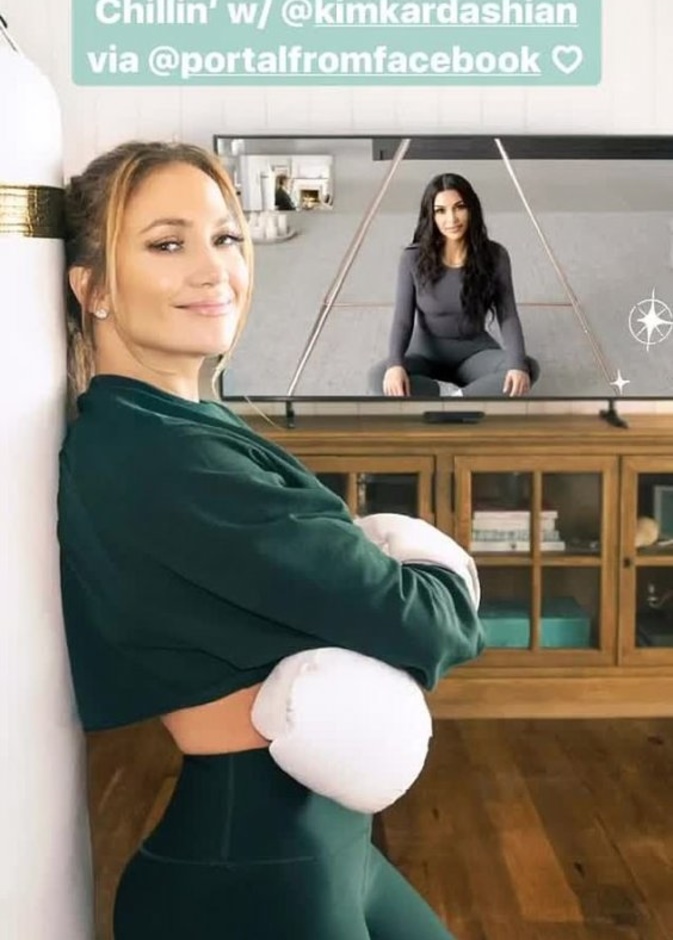 جينيفر لوبيز و كيم كارداشيان