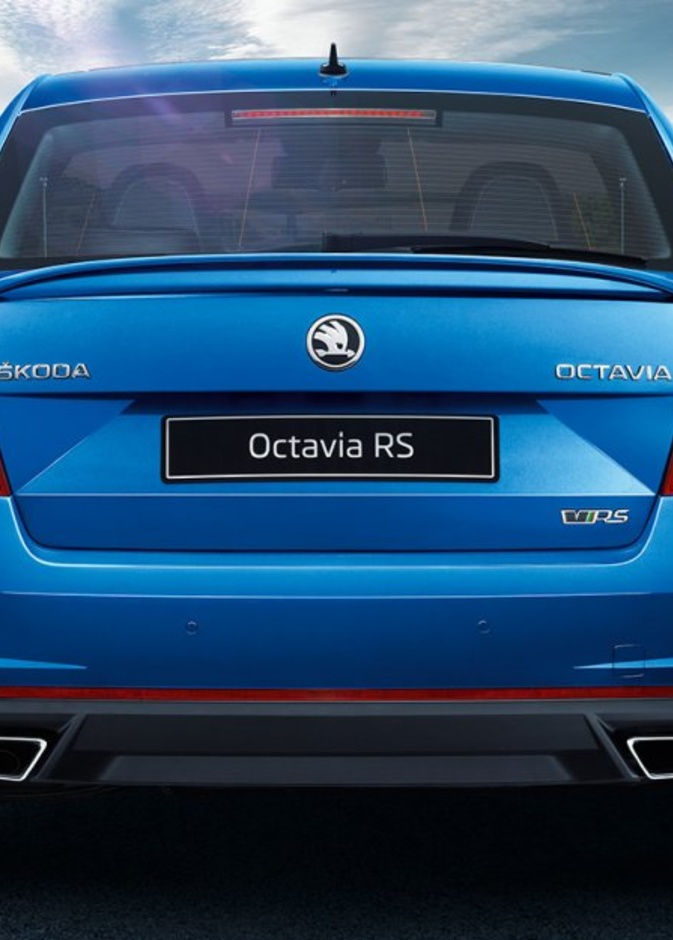 اسباب وجود مساحات زجاج خلفي في بعض السيارات دون الأخرى