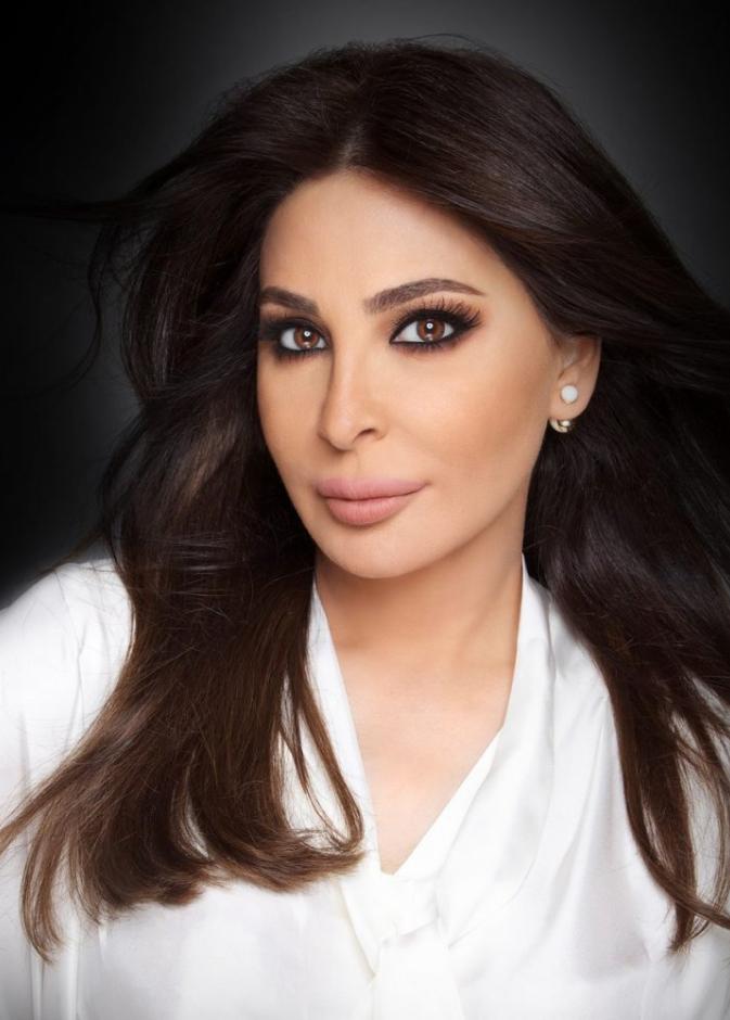  مكياج برونزي مع الظلال البراقة من وحي يارا